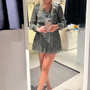 Klänning - Otrolig klänning!!!! 