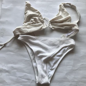 Bikiniset - Går att göra bundlepris/mix and match vid köp av fler badkläder på min sida! ❤️ 30 kr per del