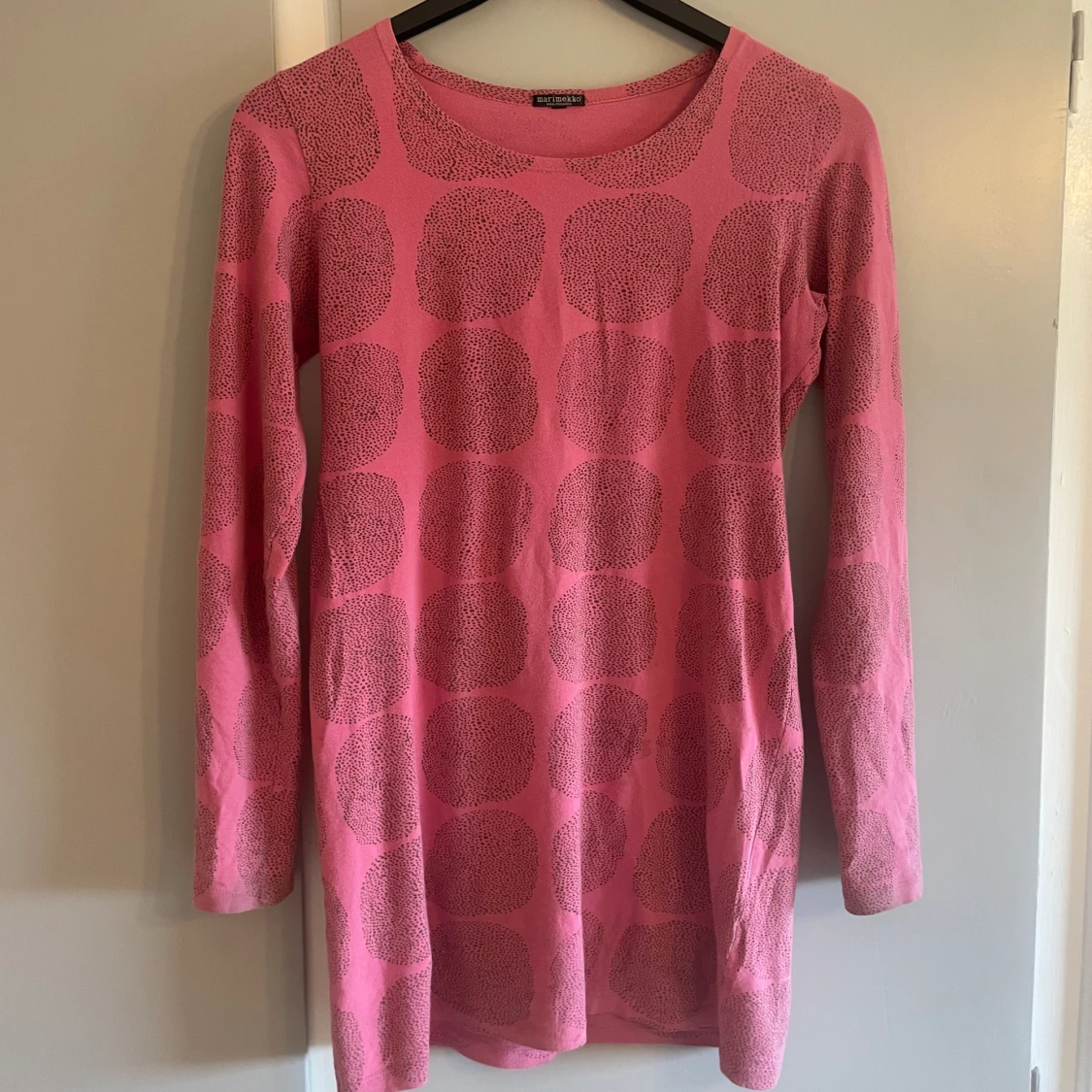 Rosa marimekko klänning - 91