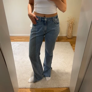 Jeans med slits - Superfina jeans med slits, storlek 36 🥰