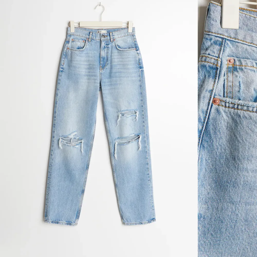 Fina jeans från gina som är köpa för länge sedan men väldigt bra skick med inga defekte, har andvändt några få gånger. Byxorna liknar bilden från hemsidan i modell och utseende med hålen på knäna och ett lite över låret. Jeans & Byxor.