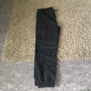 Cargobyxor  - Storlek 164, använt skick 