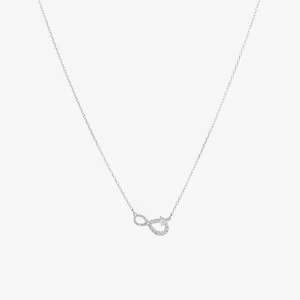 Swarovski necklace - Säljer mitt swarovski infinity necklace då jag aldrig använder d, använt 2 ggr å finns inga defekter elr liknande!🩷 