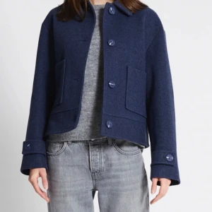 Lager157 kappa - Jättebra skick,  aldrig kommit till andvändning. Orginal pris 400kr