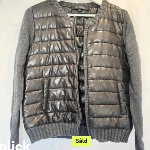 cardigan  - SÖKER liknande jackor!!🩷