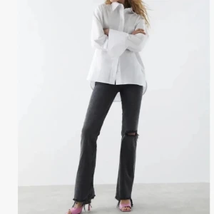 Jeans från gina - Jättebra skick, högmidjade, långa i bena 