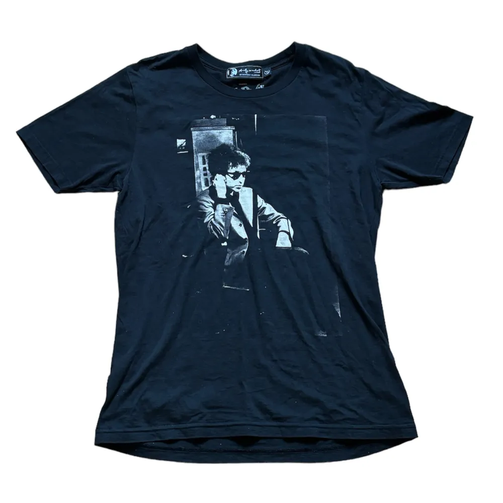 2007 Hysteric Glamour X Bob Dylan T-shirt. Tröjan är i topp skick.. T-shirts.