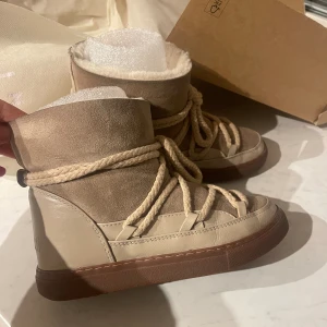 Inuikii skor - Inuikii skor i storlek 37. Inga defekter. Använda max 10 gånger, superfint skick. Kartong medföljer☺️villig att gå ner i pris 