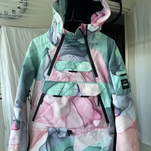 Dope skidjacka - Snölås och dragkedjor för ventilation 