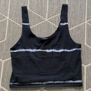 Linne - Fin top som inte kommit till användning, perfekt till sommaren 💕