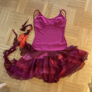 Lila klänning - Så fin sommarklänning jag tyvärr inte fått användning för