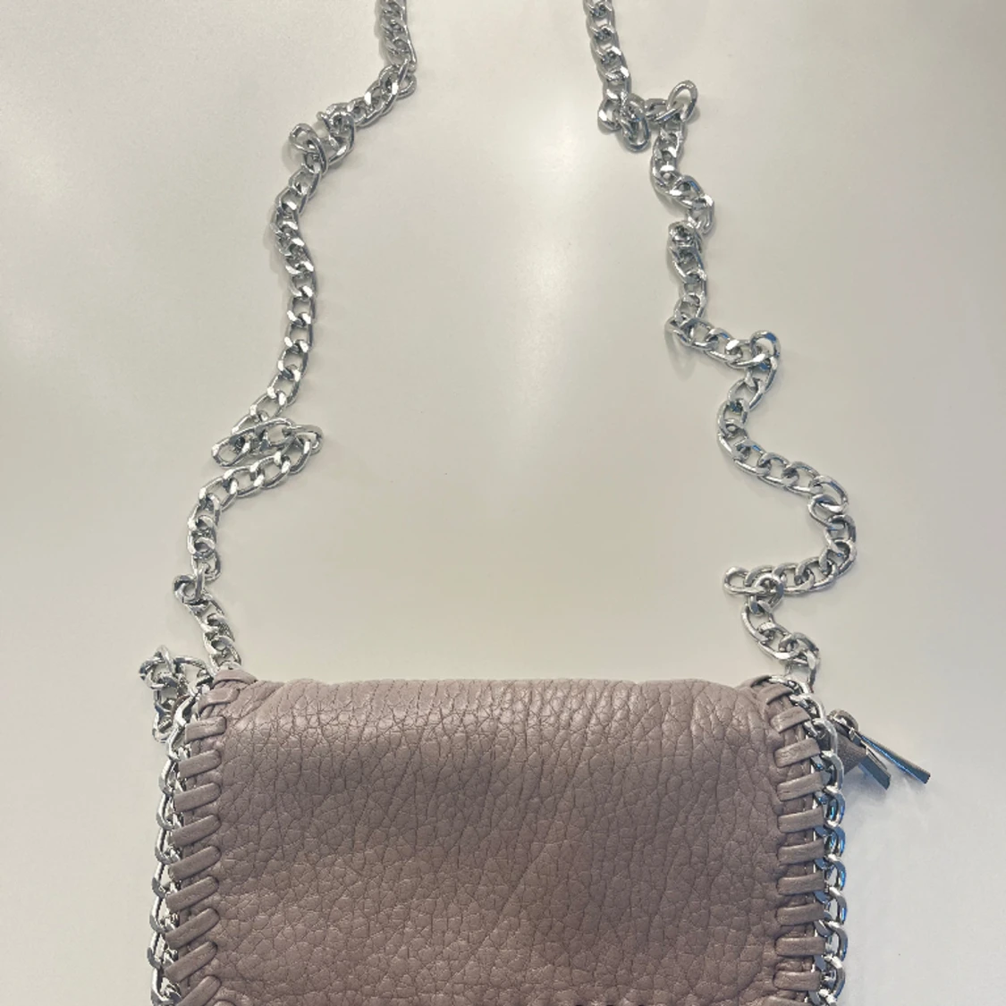 Liten grå Tiamo väska