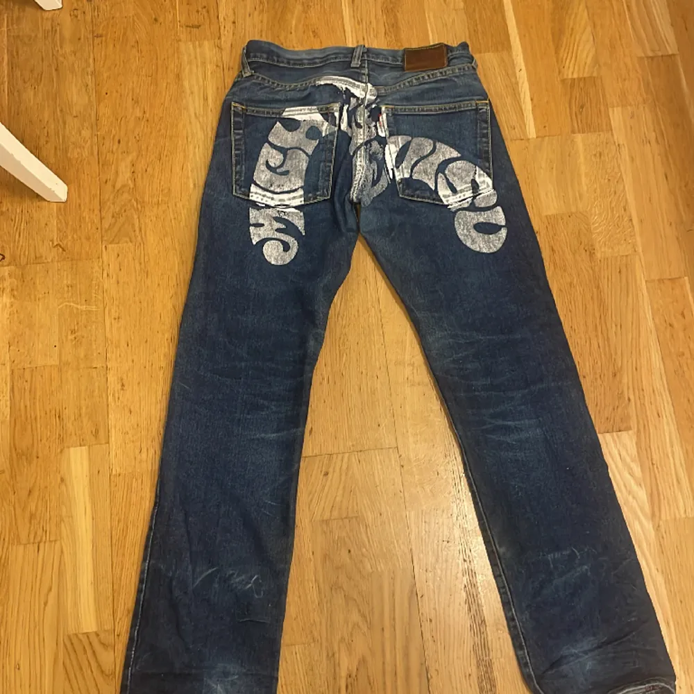 Vintage evisu jeans skriv gärna för fler bilder💗. Jeans & Byxor.