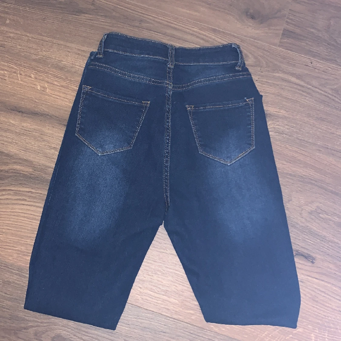 Högmidjade jeans - Fashionnova - 90