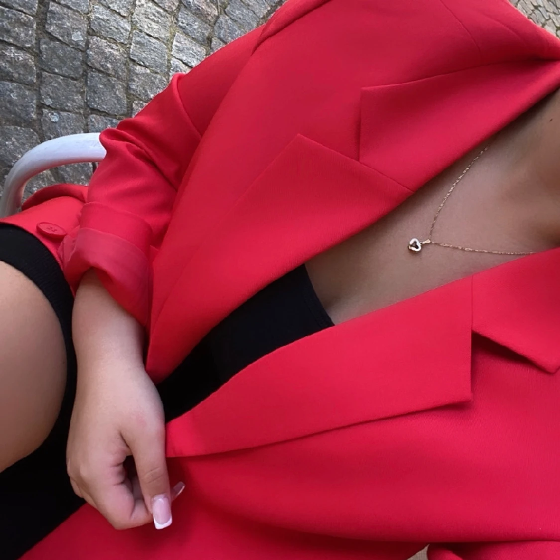 RÖD KAVAJ FRÅN NA-KD