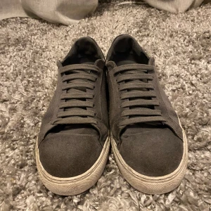 Arigato skor - Ett par snygga arigato skor som inte kommer till användning - skick 7-8/10 