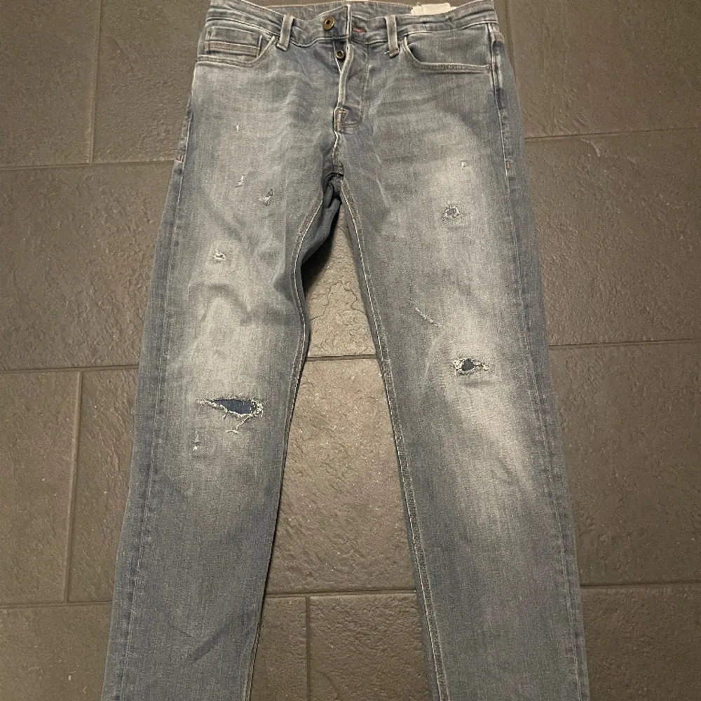 Fint par jeans ifrån jack & jones W31/L34 Ny pris 500. Jeans & Byxor.
