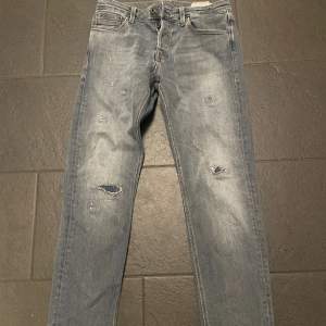 Fint par jeans ifrån jack & jones W31/L34 Ny pris 500