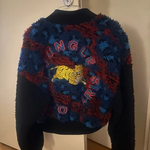 Kenzo jacka  - Bomberjacka i Teddy, som ny!! Storlek S Kenzo x H&M 