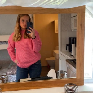 Rosa stickad tröja - Rosa stickad tröja från lager 157, super skön och fin🩷🩷