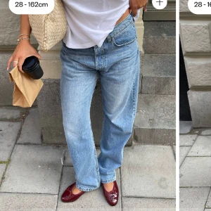 Djerf Aveneu Jeans  - Säljer mina Djerf Aveneu Jeans i storlek 24. Lägger upp mina egna bilder inom kort 