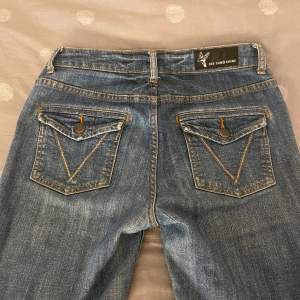 Väldigt fina 365 Sunshine jeans i storlek 34💕Bra skick💕Använd inte köp nu!