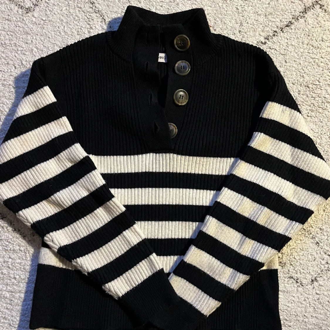 Stickad tröja från Mango - 90