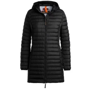 Vår jacka  - Säljer denna fina även välskötta jacka otroligt skön jacka . Ja säljer den p grund av att de ej är min stil . För mer bilder kom privat 😊 Det är storlek M på den  Men jag som brukar ha S på jackor skulle säga att den passar både M/S. Köpt på hemsidan