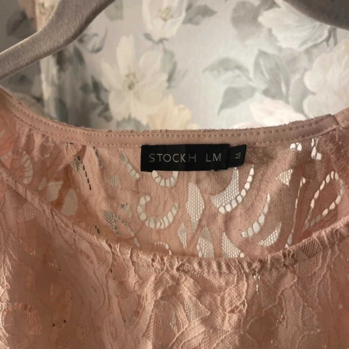 Ljusrosa spets blus - 91