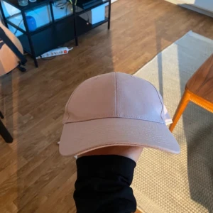 Keps - Knappt använd