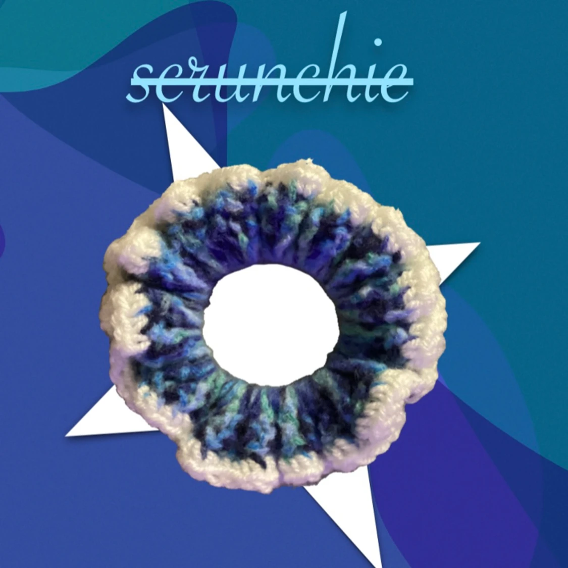 Blå handgjord virkad scrunshie