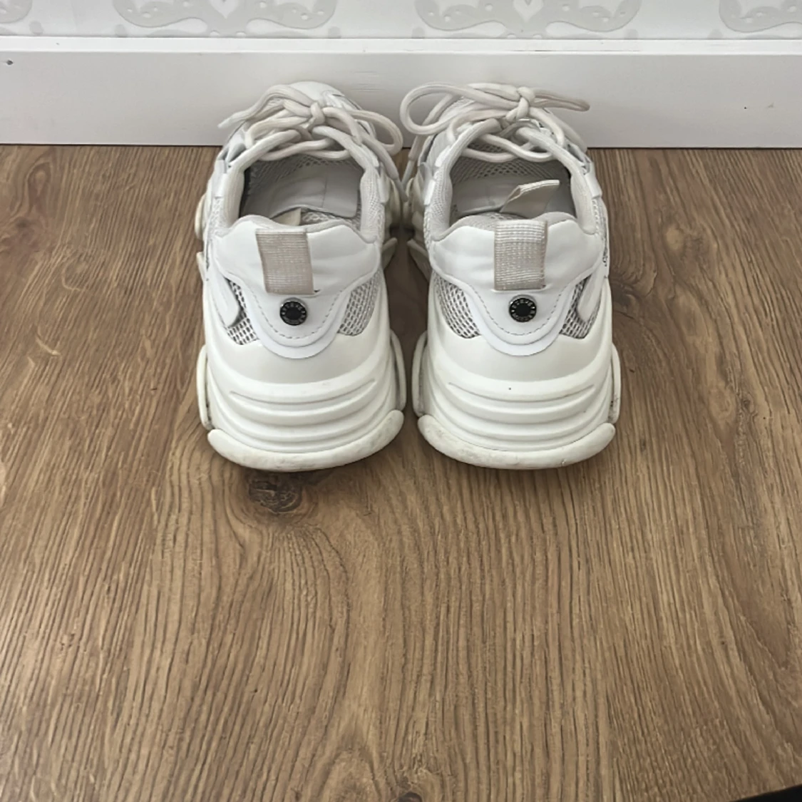 Steve Madden - 91
