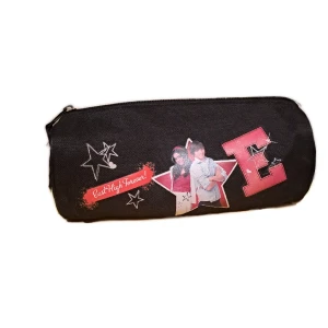 Stort pennfack  - Pennfack som inte används längre. Pris är diskuterbart. Vid funderingar skicka gärna pm 💖😊