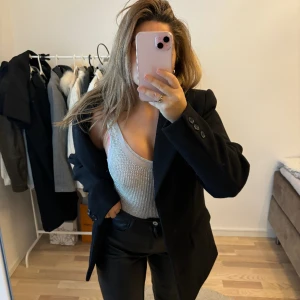 Glittertopp zara - Glitter topp från zara. Oanvänd med etikett på. 