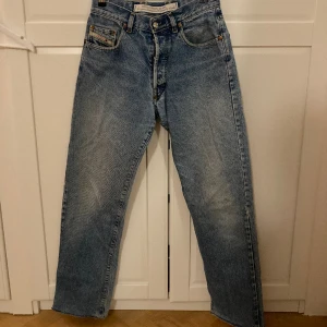 Diesel jeans - Coola blåa jeans från Diesel! Köpta second hand