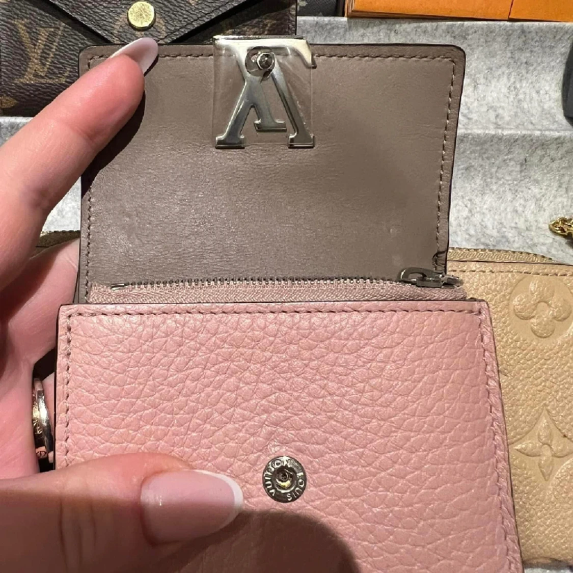 Louis Vuitton plånbok  - 91