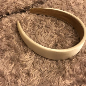 Hårband/ pannband  - Silk hårband /  Pannband 