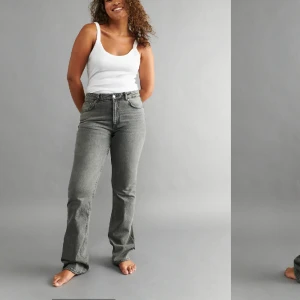 Jeans - Storlek 34, gråa bootcut jeans ifrån Gina trico 