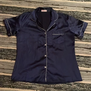 pyjamas - pyjamas med shorts, nytt skick!🥰💖