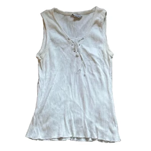 Linne me snörning - Gullig topp me snörning 💕