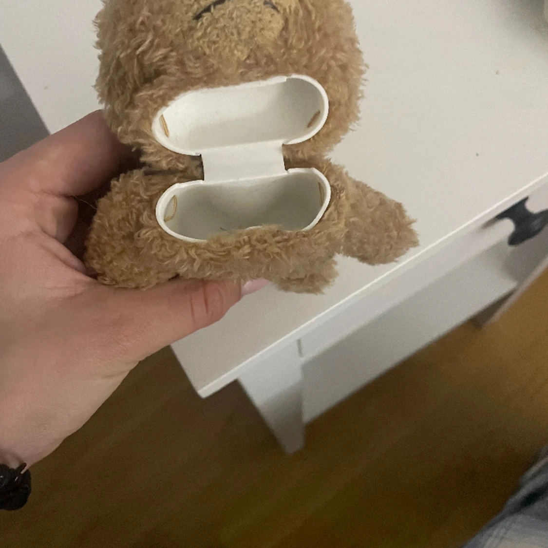 AirPods nalle skal till AirPods2