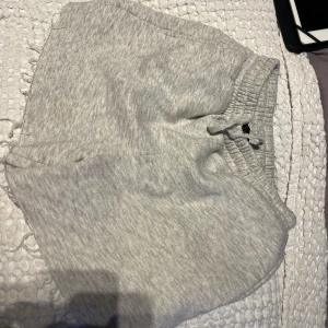 Mjukis shorts - Ljus gråa mjukis shorts 