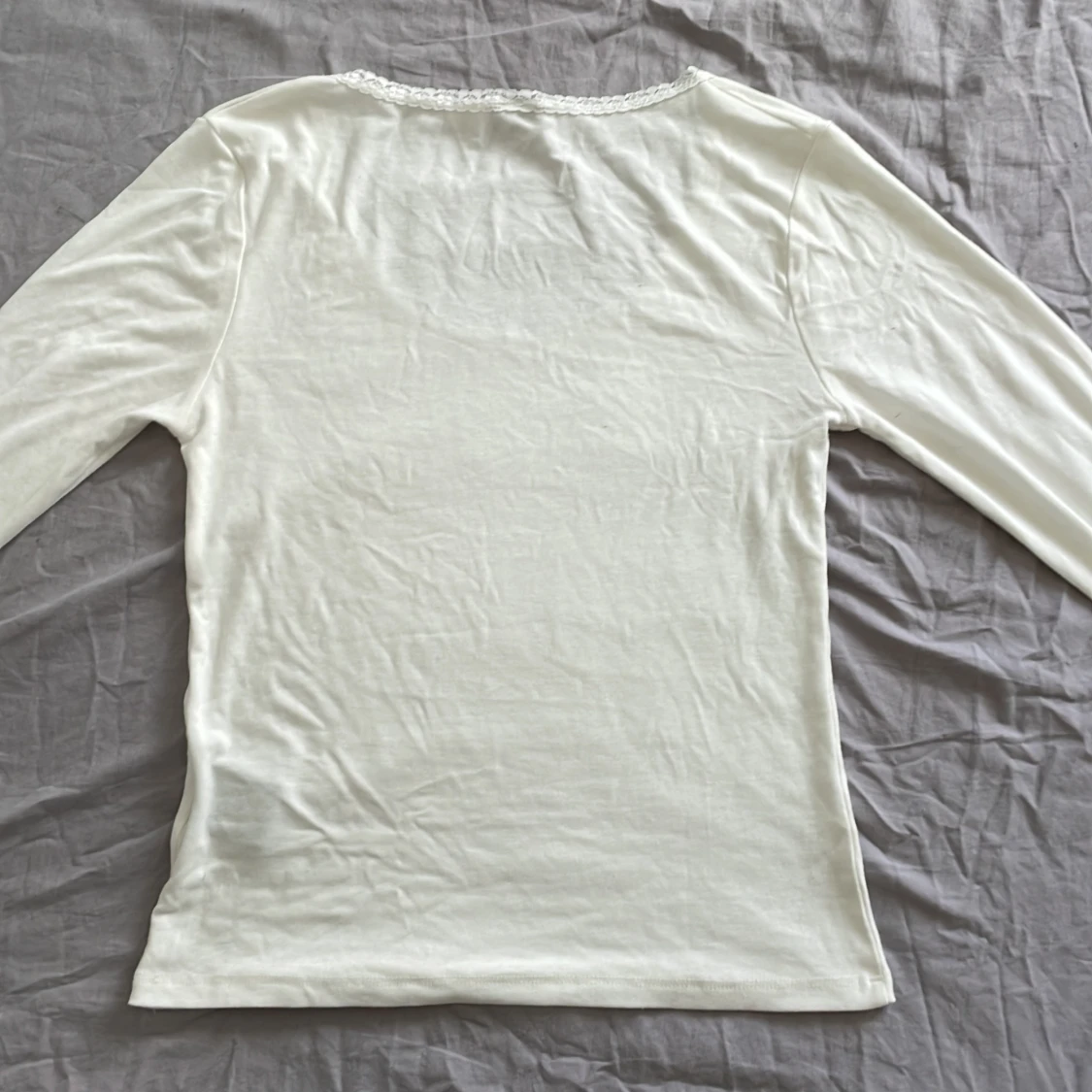 Långärmad vit tröja - 91