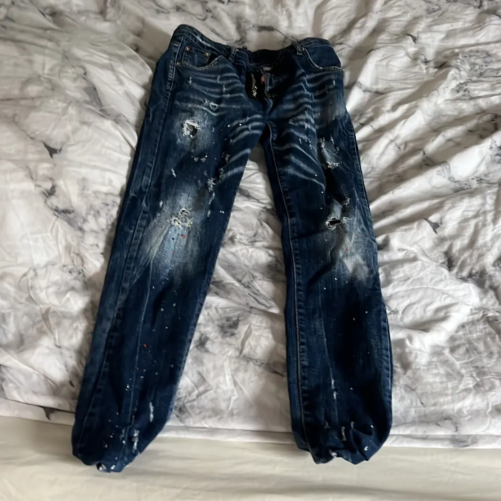 Säljer nu mina jättefina dsq2 jeans om du har några frågor är det bara att skriva. Jeans & Byxor.