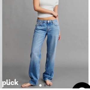 Säljer dessa low waist straight jeans från Gina tricot i storlek 36💖