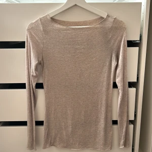 intimissimi tröja - storlek s, bra skick aldrig använd, köpt i intimissimis butik, nypris 450kr