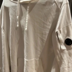 Cp company tröja  - Cp company tröja säljer för att jag använder den inte längre storlek M men passar L