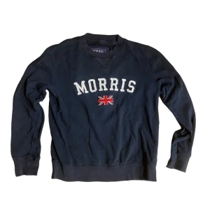 Morris tröja  - Morris tröja • Storlek S • Använt skick men inga defekter • Nypris: 1200kr • Svarar gärna på frågor eller funderingar 