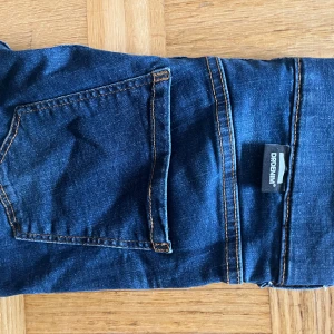 Dr demin lexy. Helt nya  - Helt nya!! 499 ord. 250 kr  Oanvända , köpte fel storlek.  