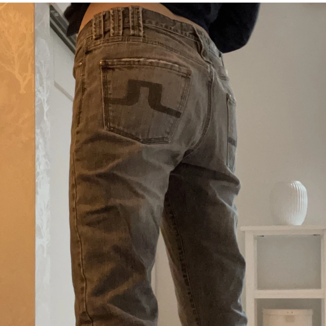 Grå jeansbyxor - 90